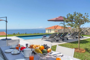 Villa Calheta Heights